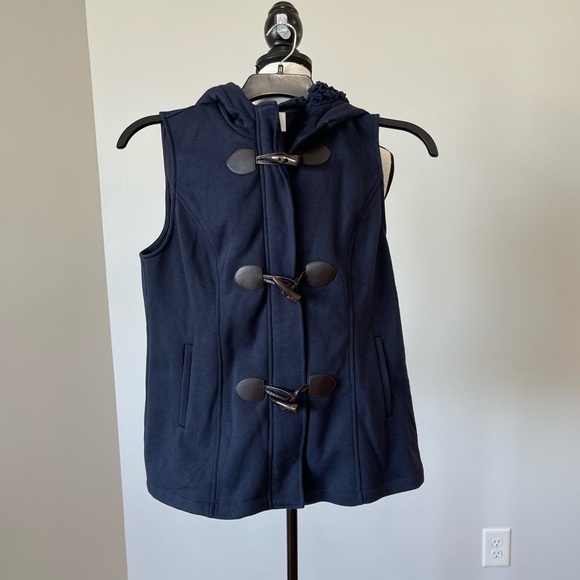 Market & Spruce Emory Toggle hooded fleece vest new with tags in a size medium - Picture 11 of 13